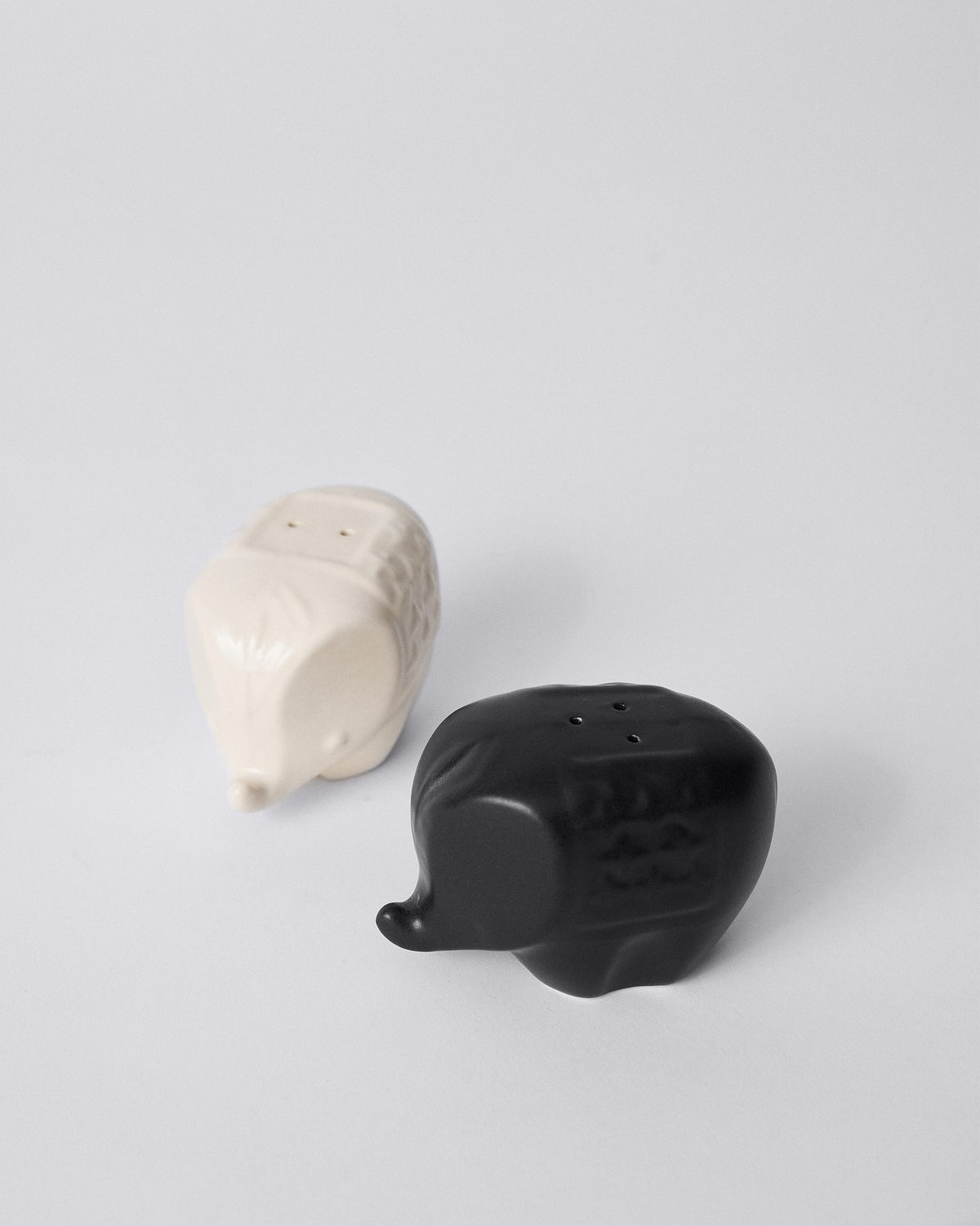 Hathi salt and pepper shakers from above showing dispensing holes.