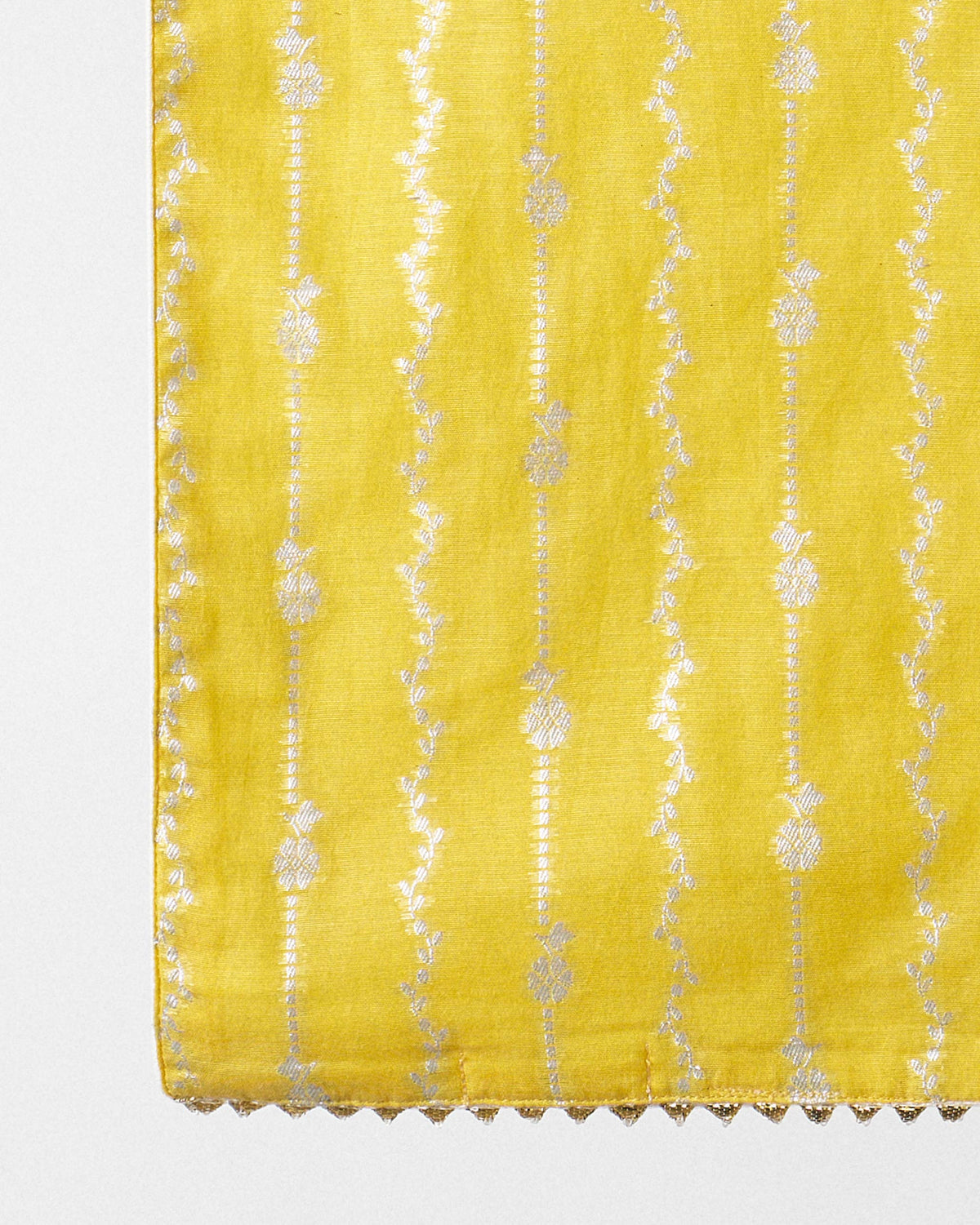 Close-up of the Float runner showing its white motif stripes and edge trim.