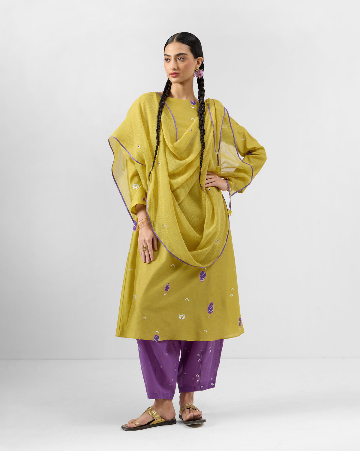look2_Festive Gatherings
