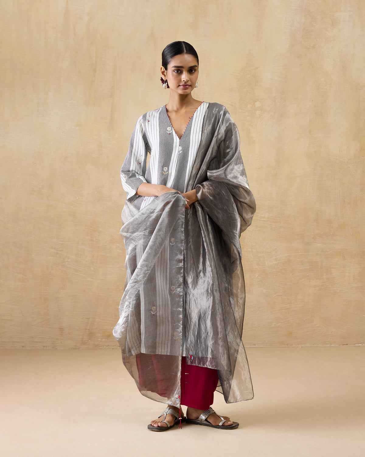 Black and ivory striped Dash Kurta styled with a sheer grey floral dupatta.