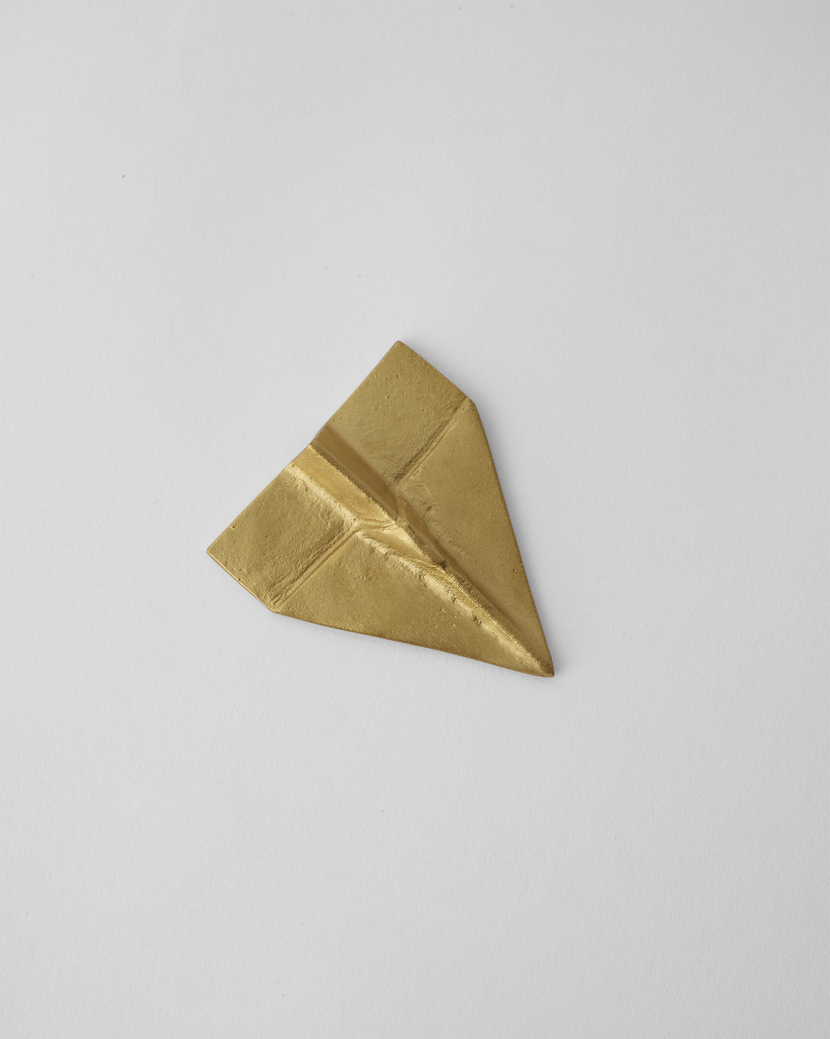 The folded creases.