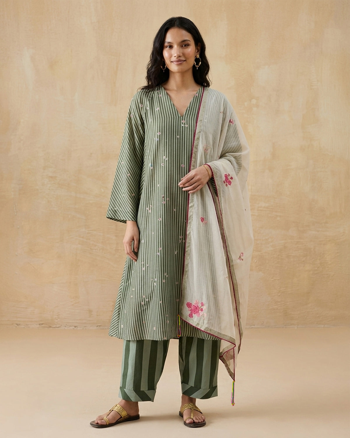 look4_Festive Gatherings