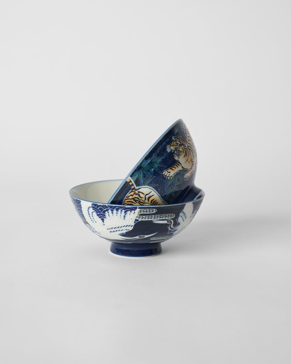 The two bowls nested