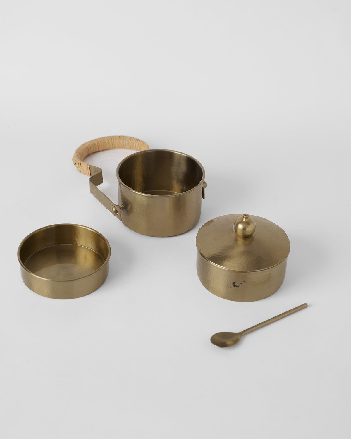 The tiffin in parts.