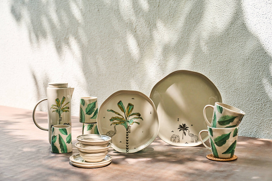 The plate with matching Ceylon pieces.