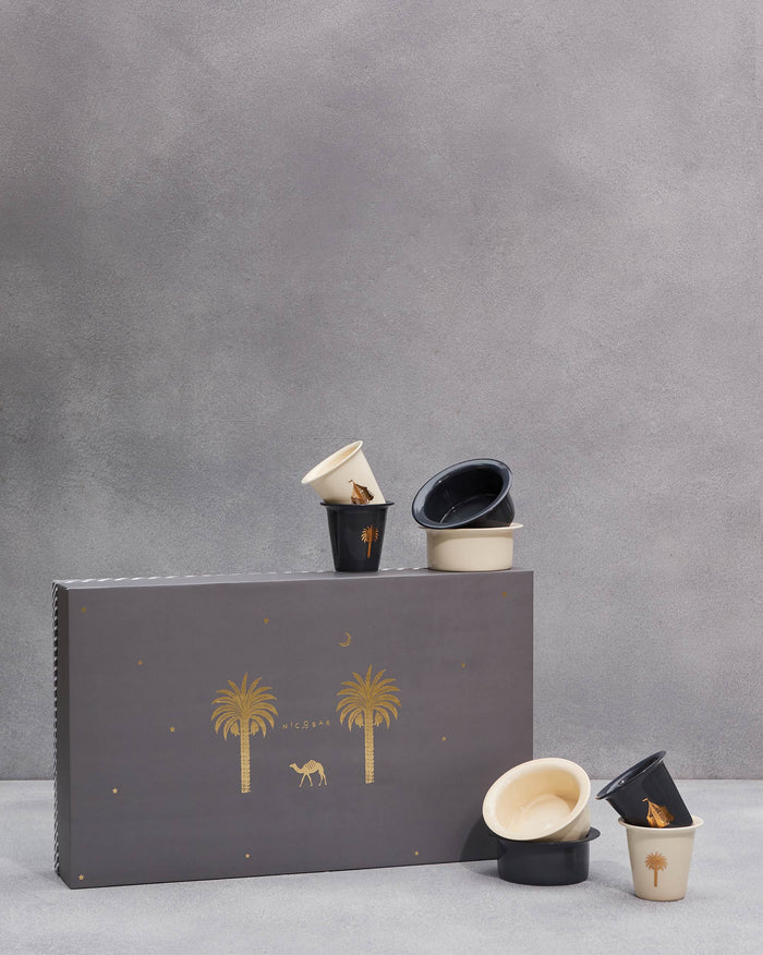 Sahara filter coffee set with cups stacked on its grey box.
