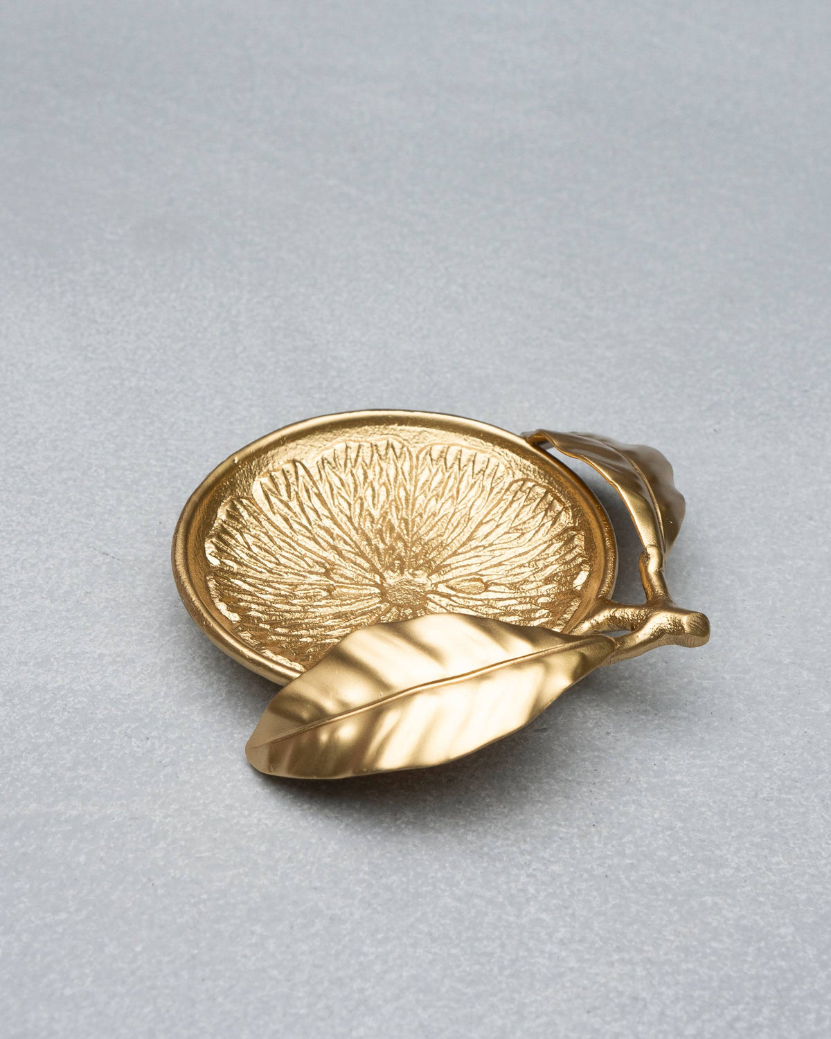 Gold Lemon Trinket Tray showing the lemon-slice dish and leaves.