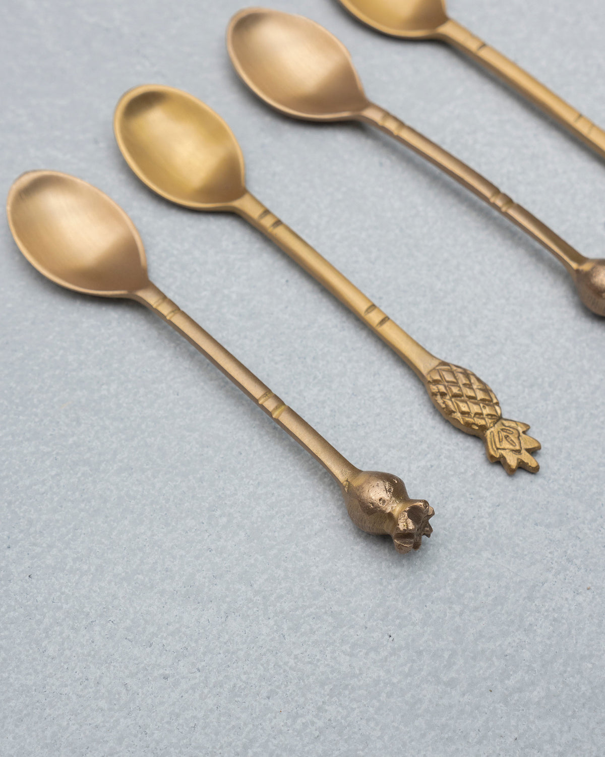The spoon bowl.