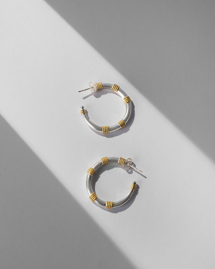 Dhoop Chaon Hoops Small - Silver & Gold