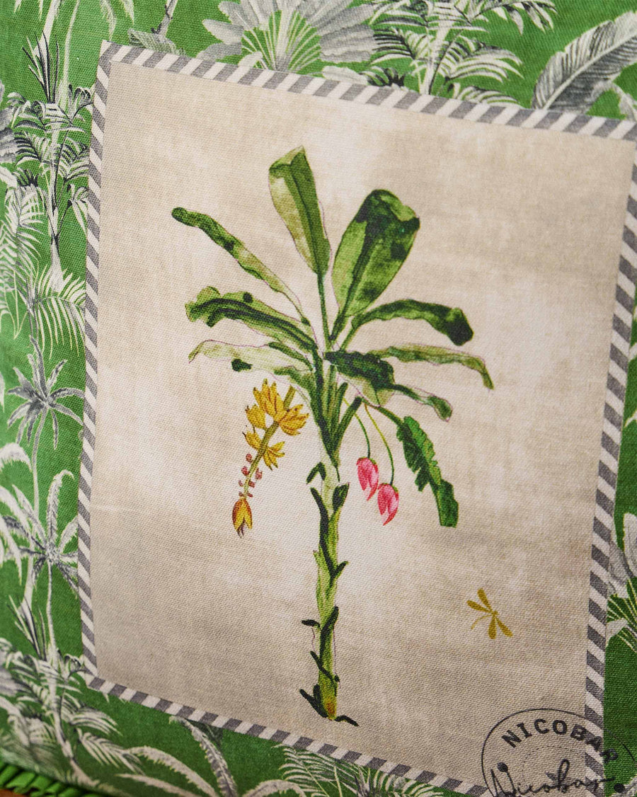 The palm panel close up.