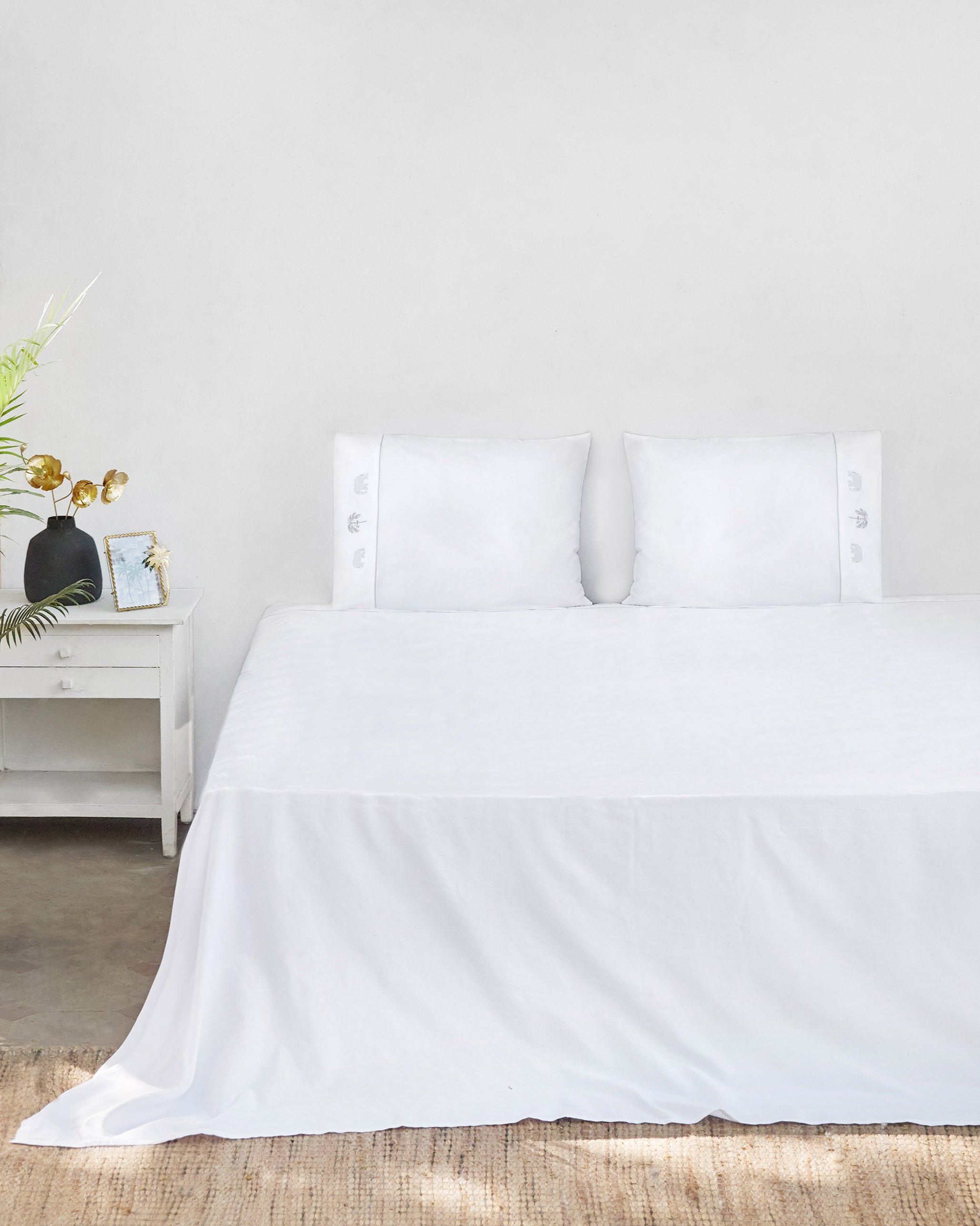 Ele Palm Bedsheet Queen with Pillow Case Set
