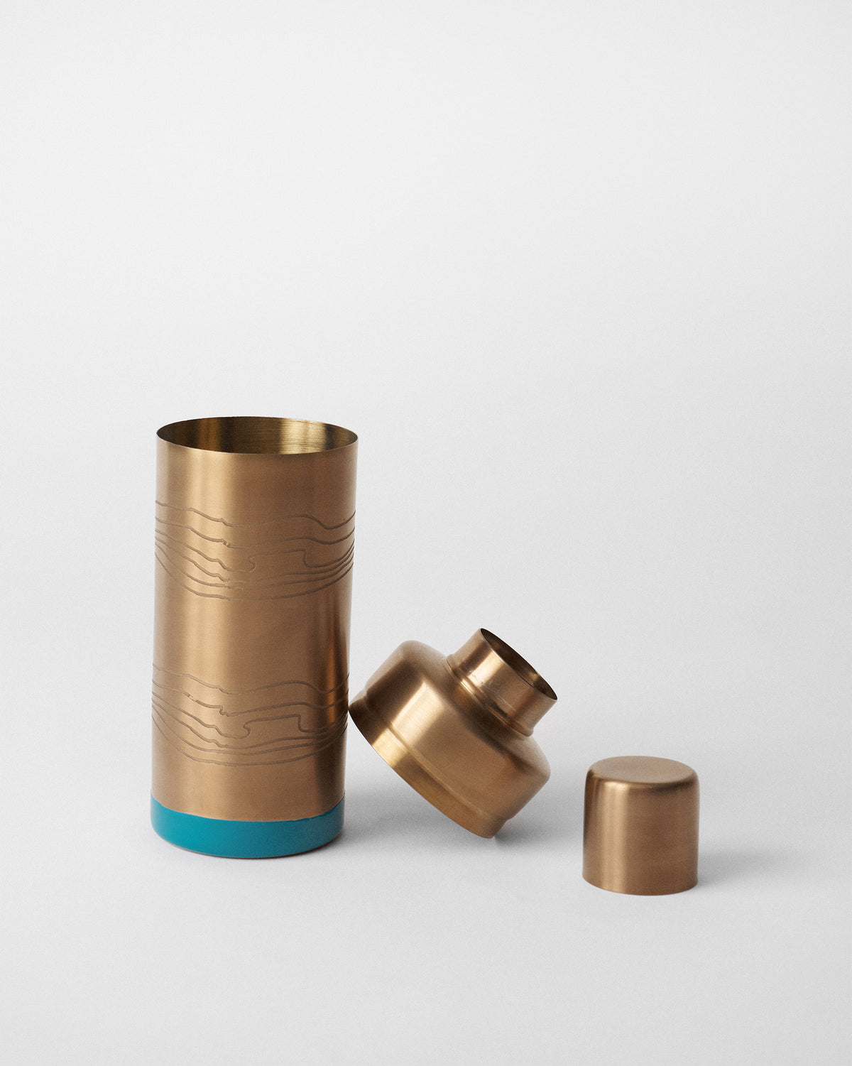 The shaker in parts.