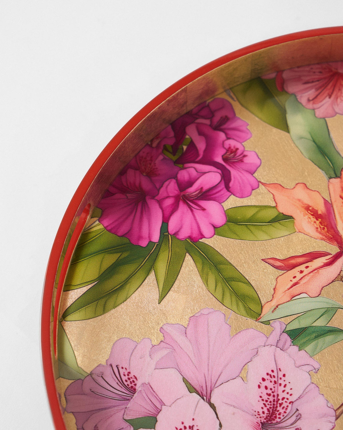 Close-up of pink and magenta blooms on the Blooming Flower tray.