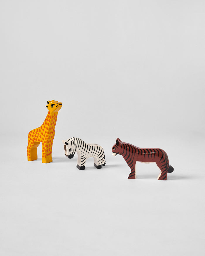 The giraffe, zebra and tiger