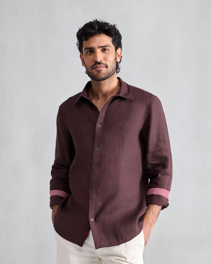 Person wearing a chocolate plum Classic shirt.