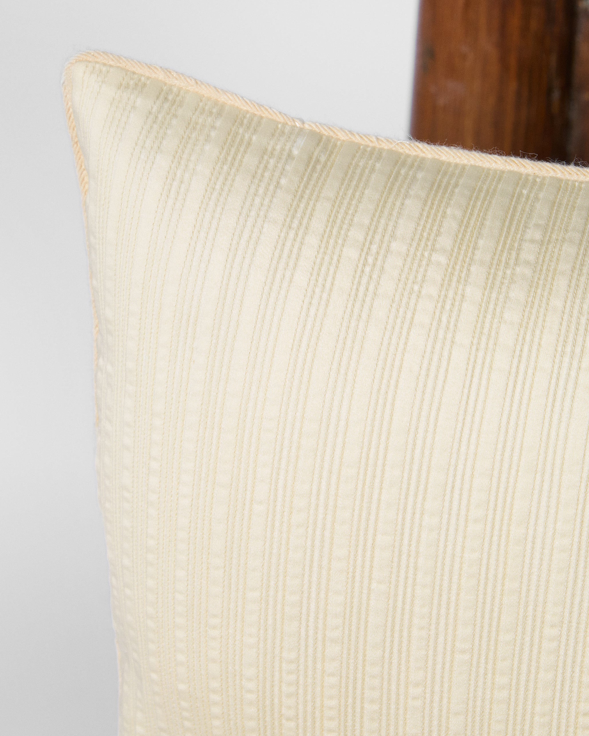 Shola Variegated Cushion