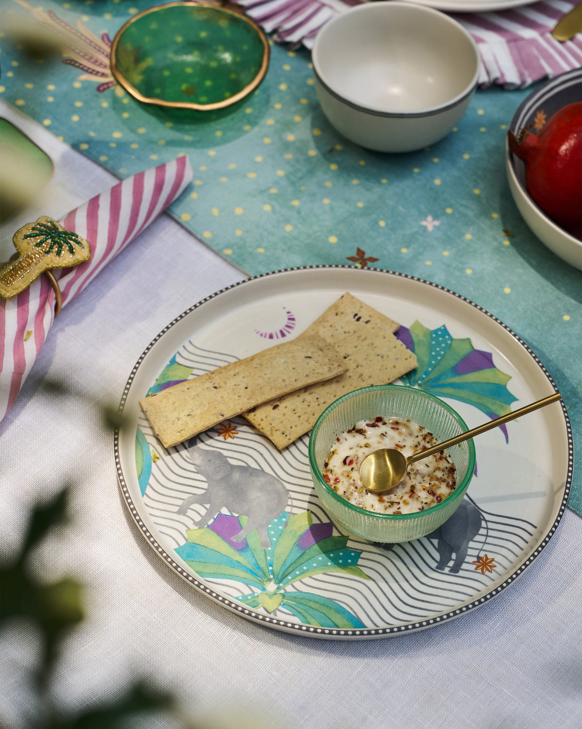 Tusk chip and dip platter served with crackers and dip.