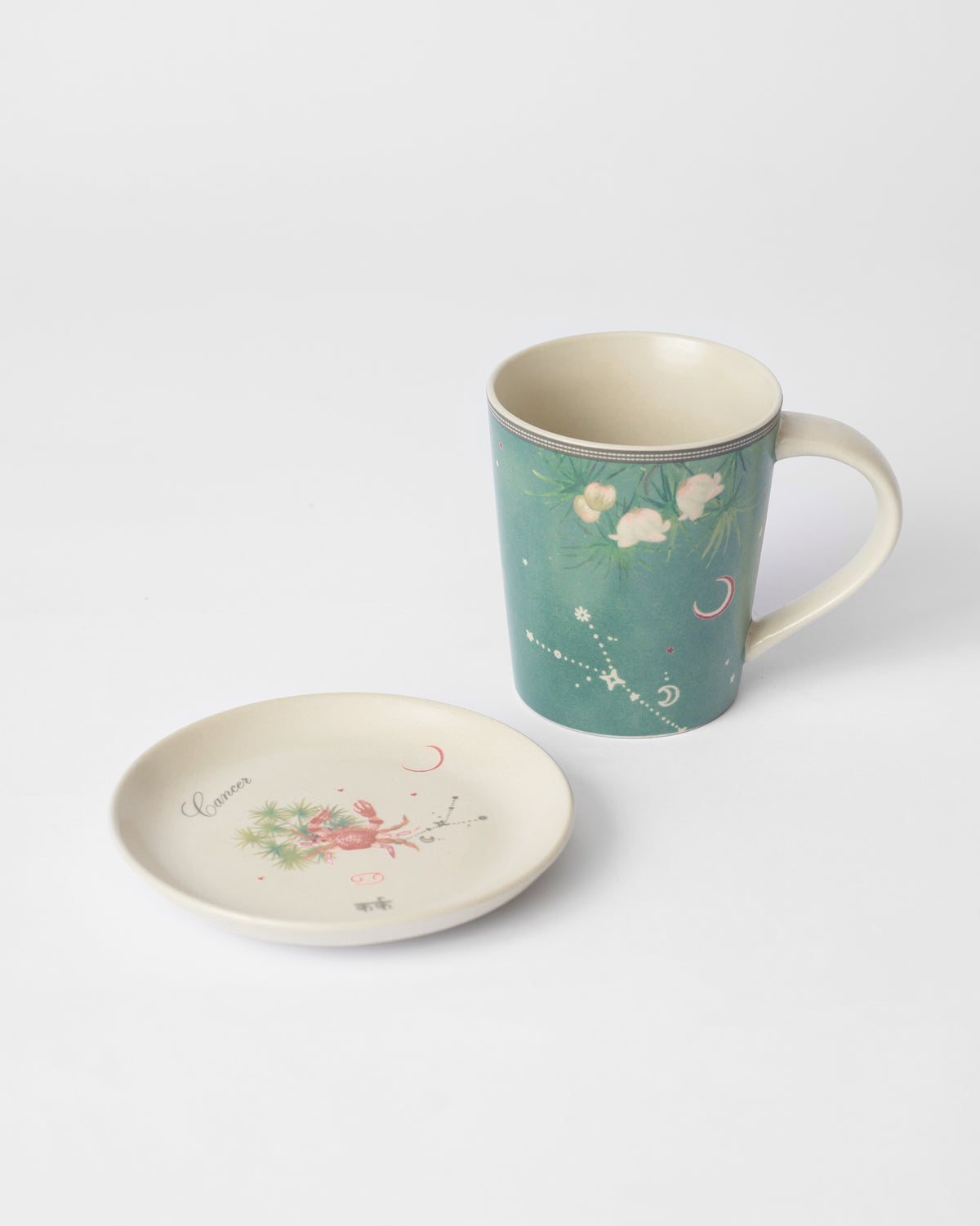 Nico Cancer gift set mug and tea plate with crab motifs.