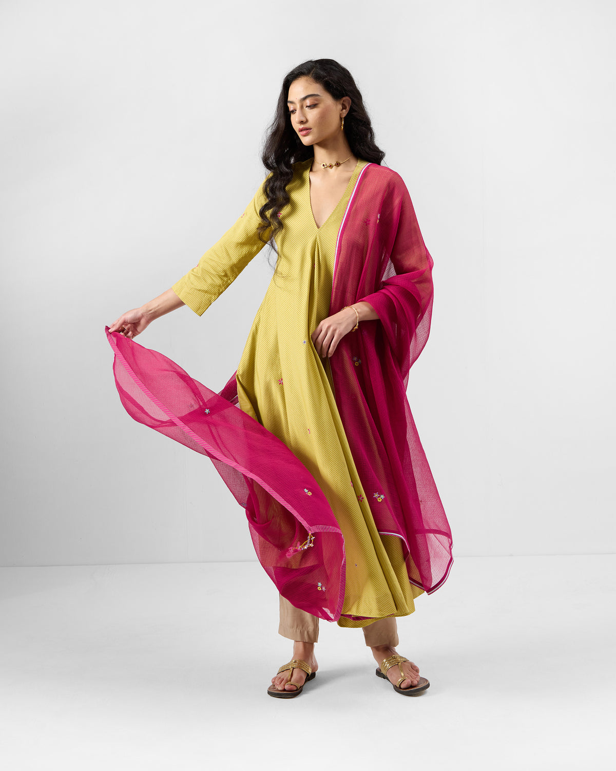 look2_Festive Gatherings