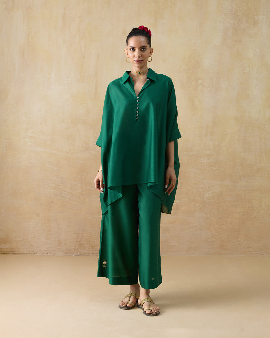 The Basic Pyjamas worn with the emerald Hala Tunic as a set.