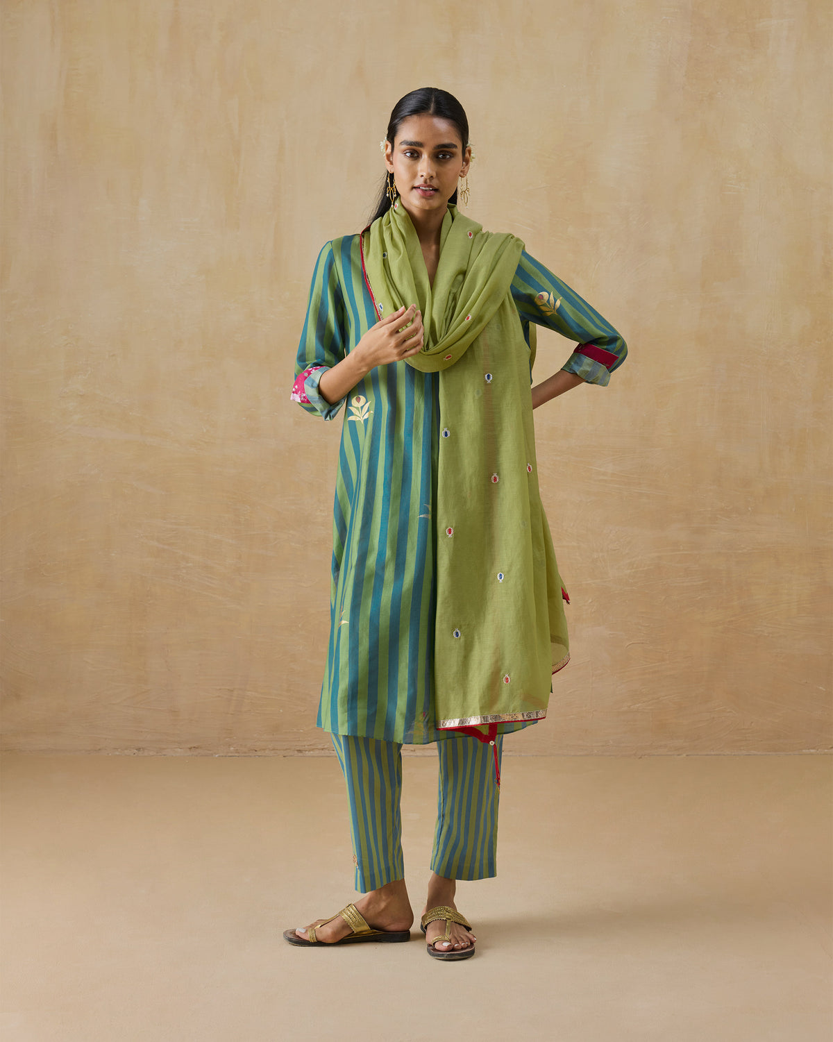 look2_Festive Gatherings