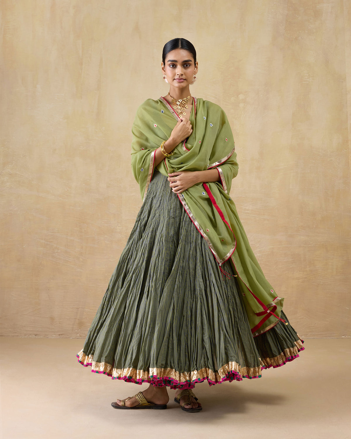 look2_Festive Gatherings
