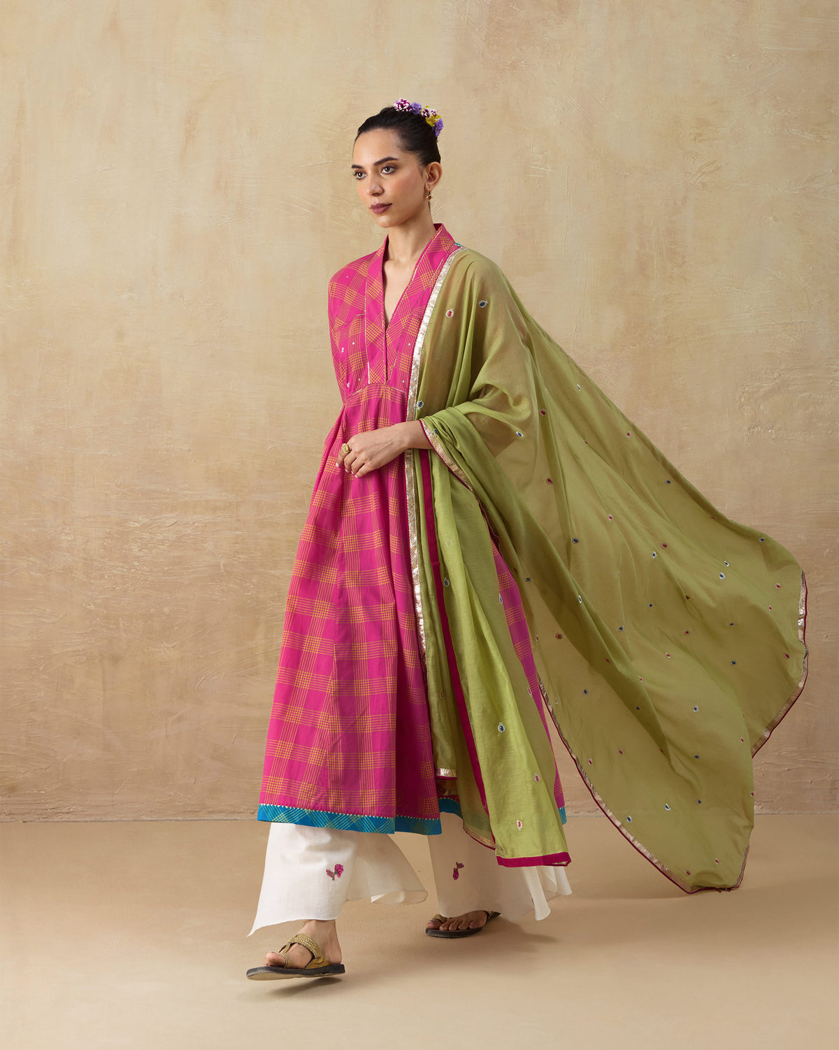 look2_Festive Gatherings
