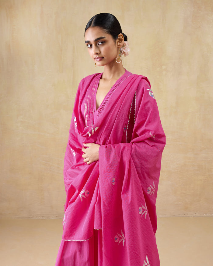 look2_Festive Gatherings