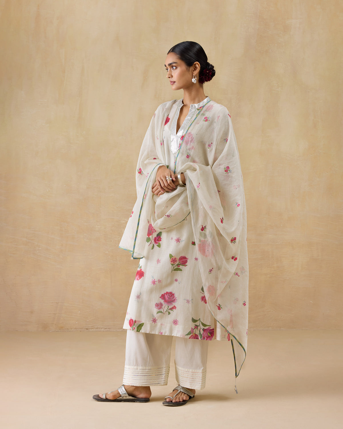 look2_Festive Gatherings