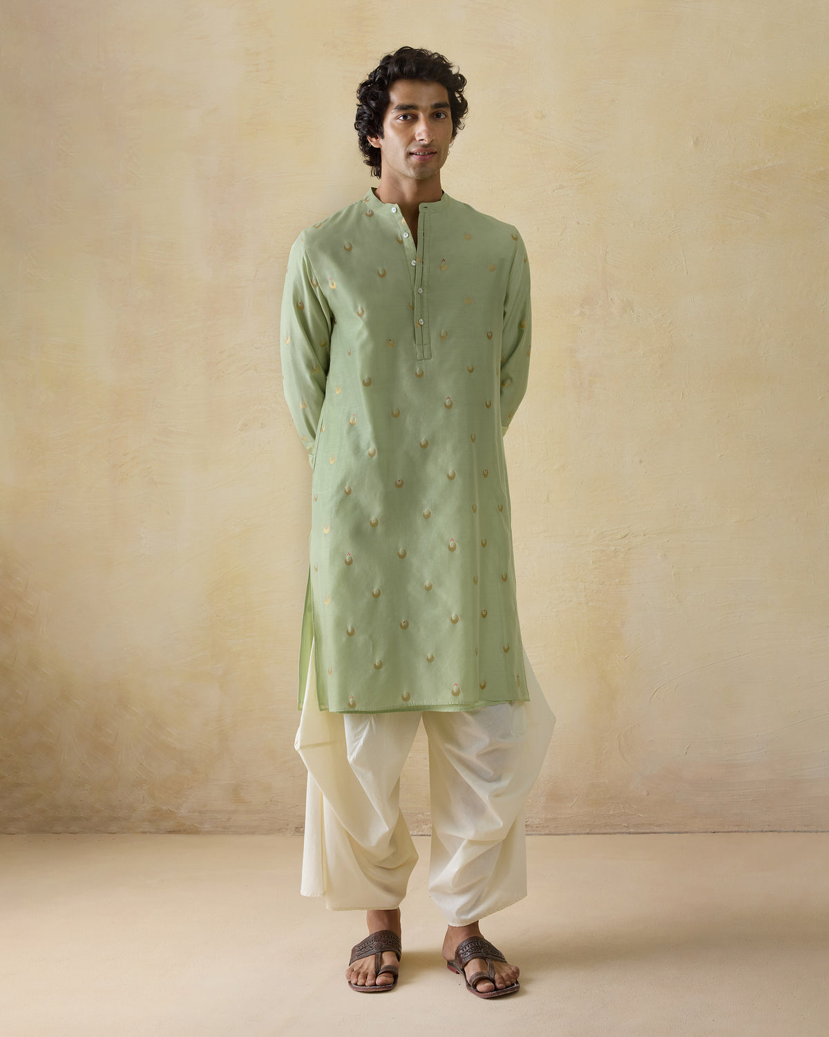 look1_Festive Gatherings
