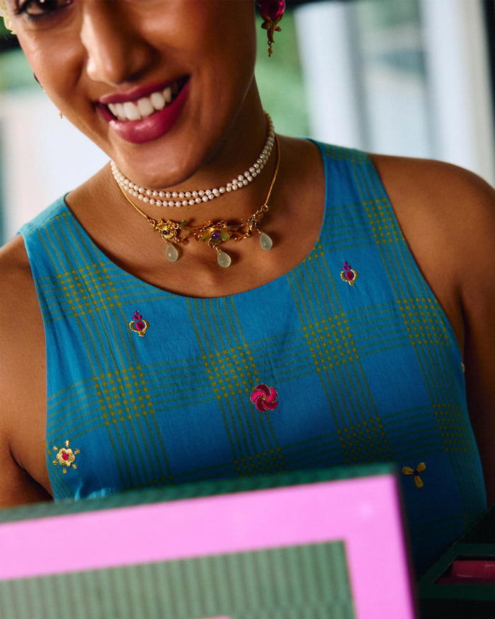 Kesar Choker - Gold