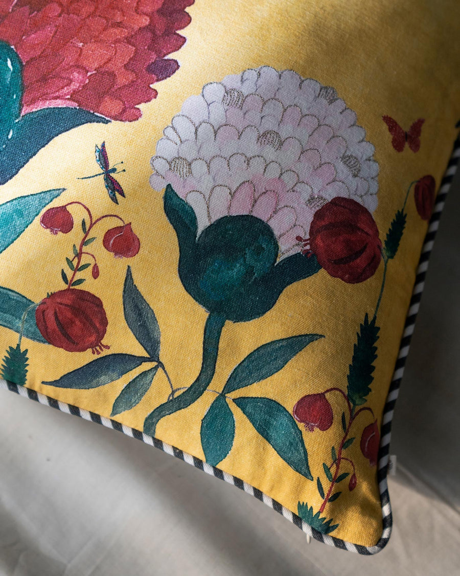 Close view of the printed blooms and piped edge