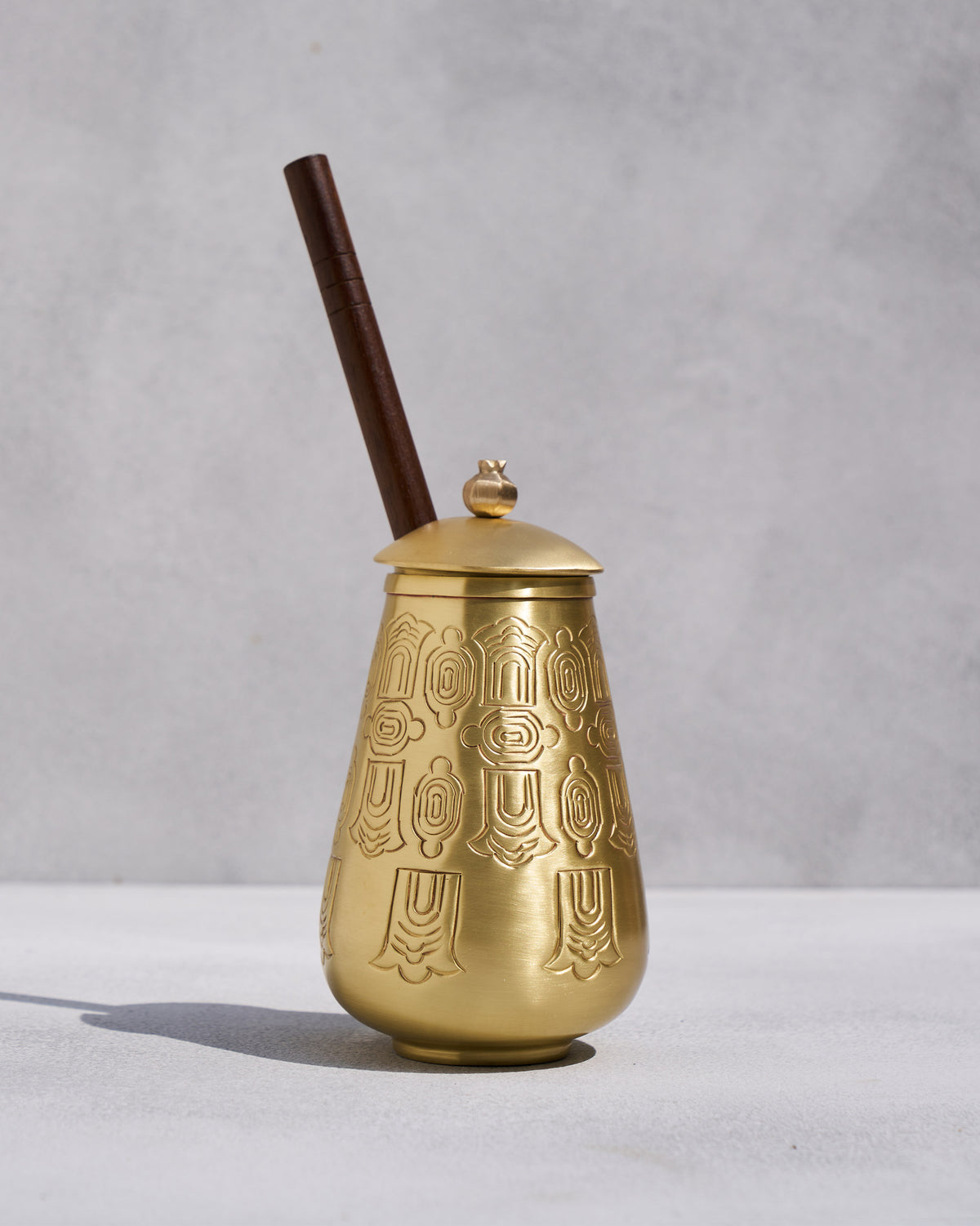 The embossed pattern.