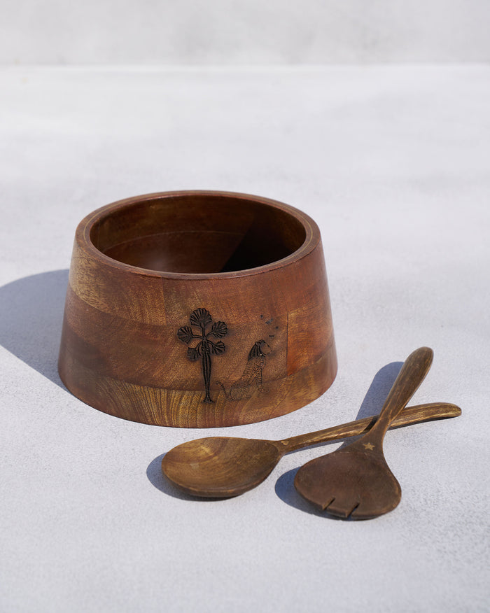 Bara wooden salad bowl with palm and leopard motif and matching servers.